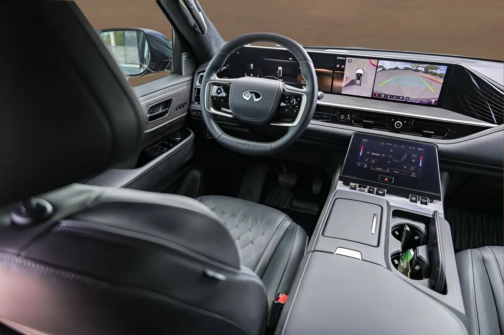 Infiniti QX80 photo 27
