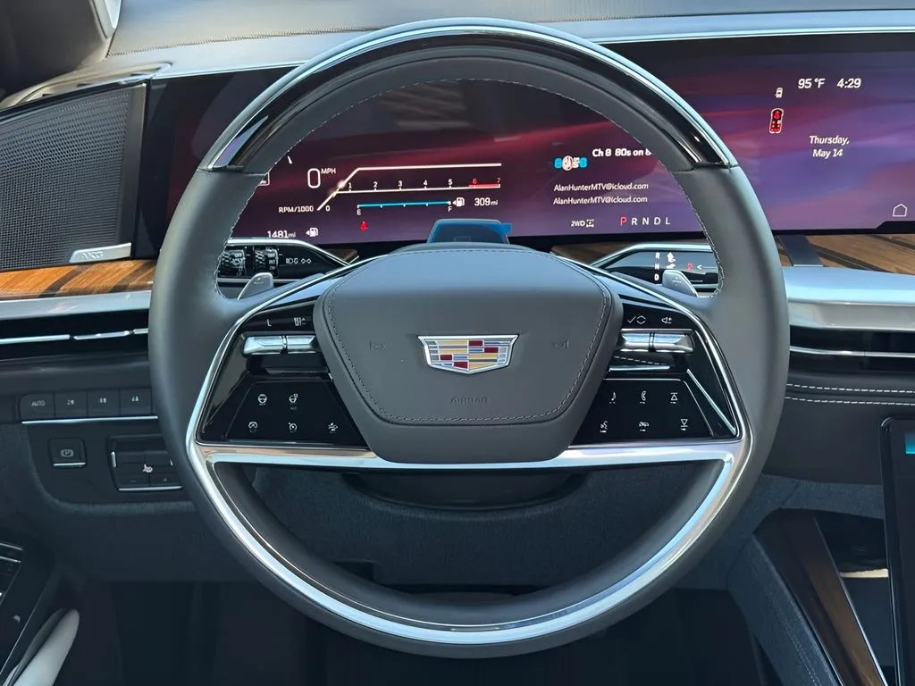 Cadillac Escalade photo 23