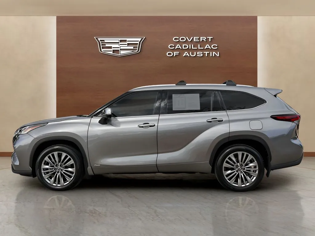 Toyota Highlander photo 2