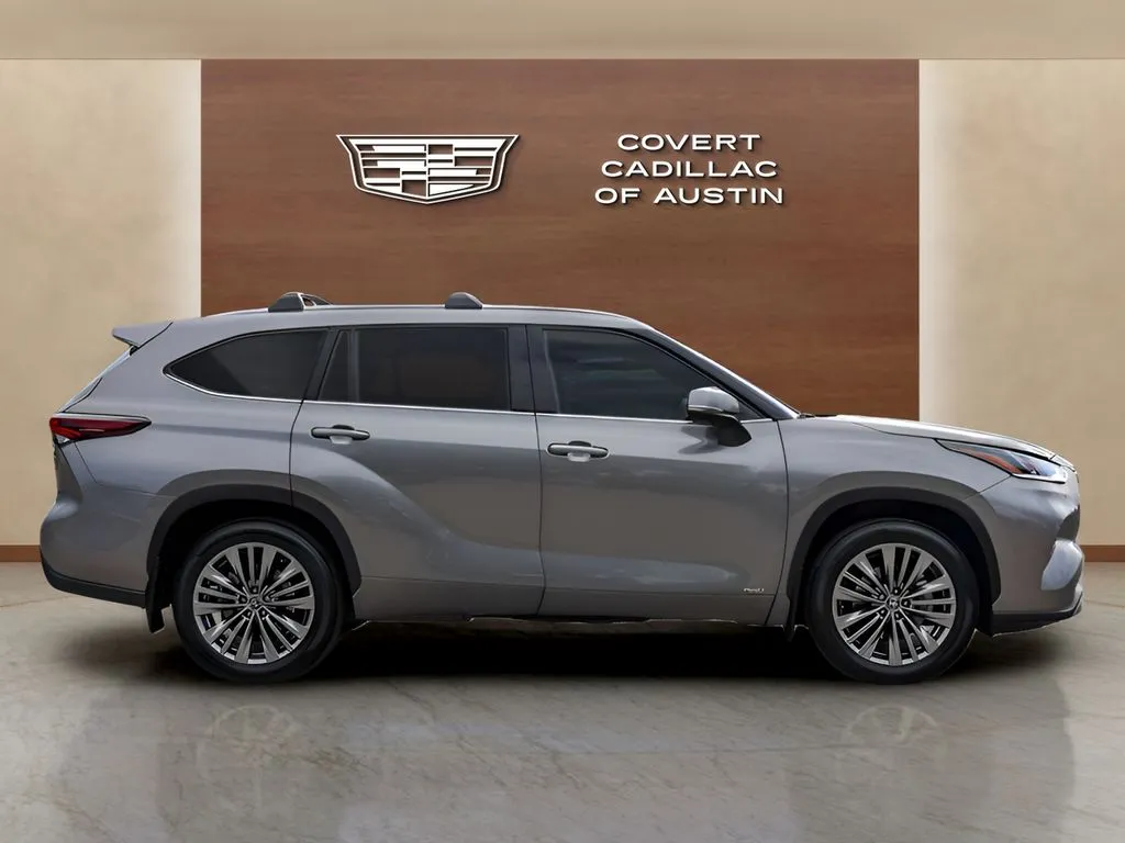 Toyota Highlander photo 5