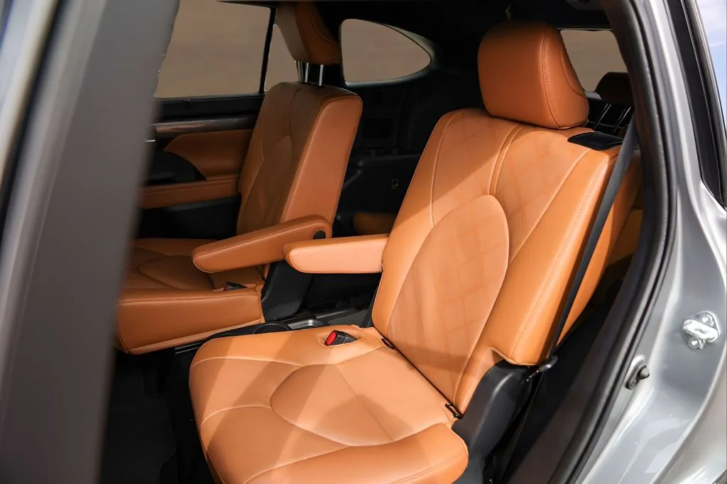 Toyota Highlander photo 26
