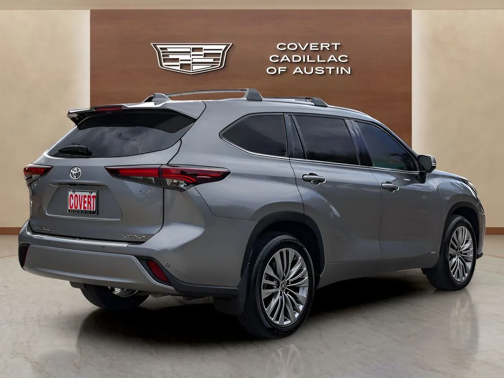 Toyota Highlander photo 4