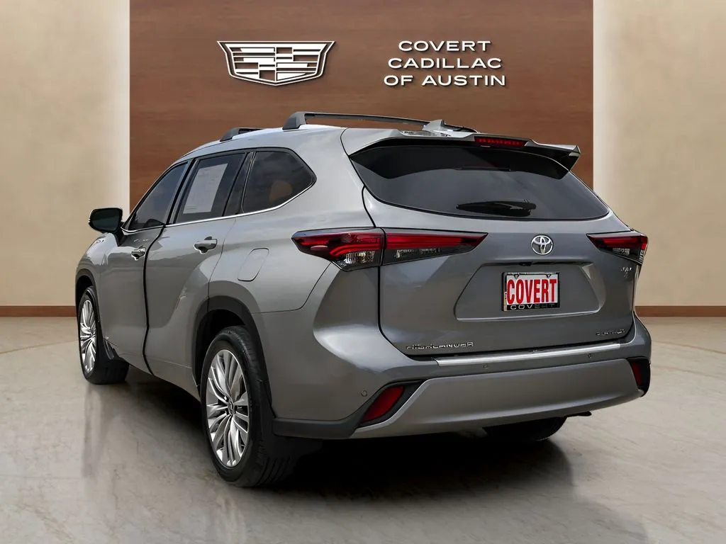 Toyota Highlander photo 3