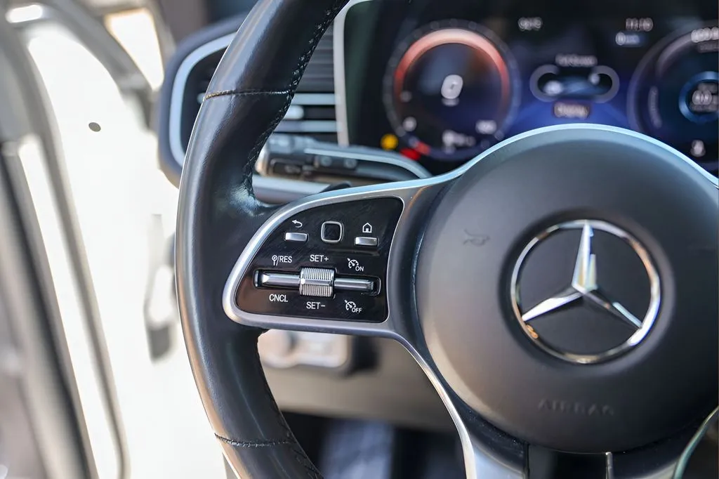 Mercedes-Benz GLE photo 14