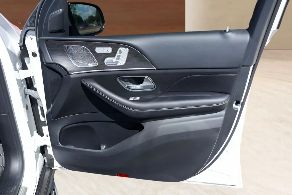 Mercedes-Benz GLE photo 30