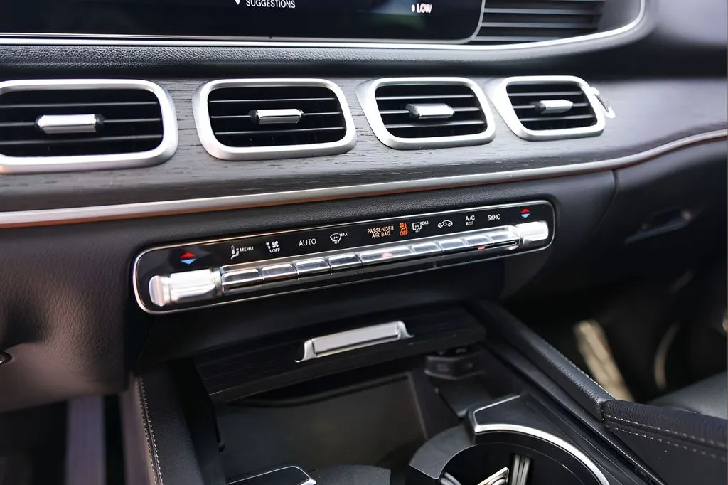 Mercedes-Benz GLE photo 19