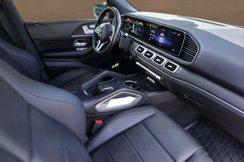 Mercedes-Benz GLE photo 31