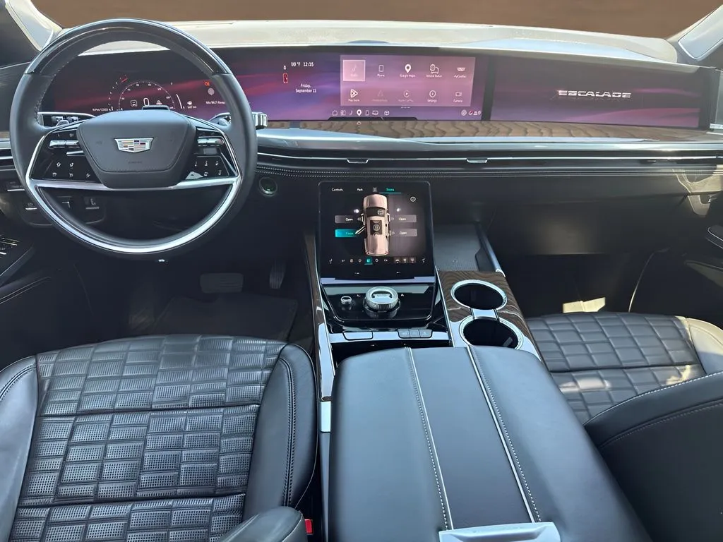 Cadillac Escalade photo 26