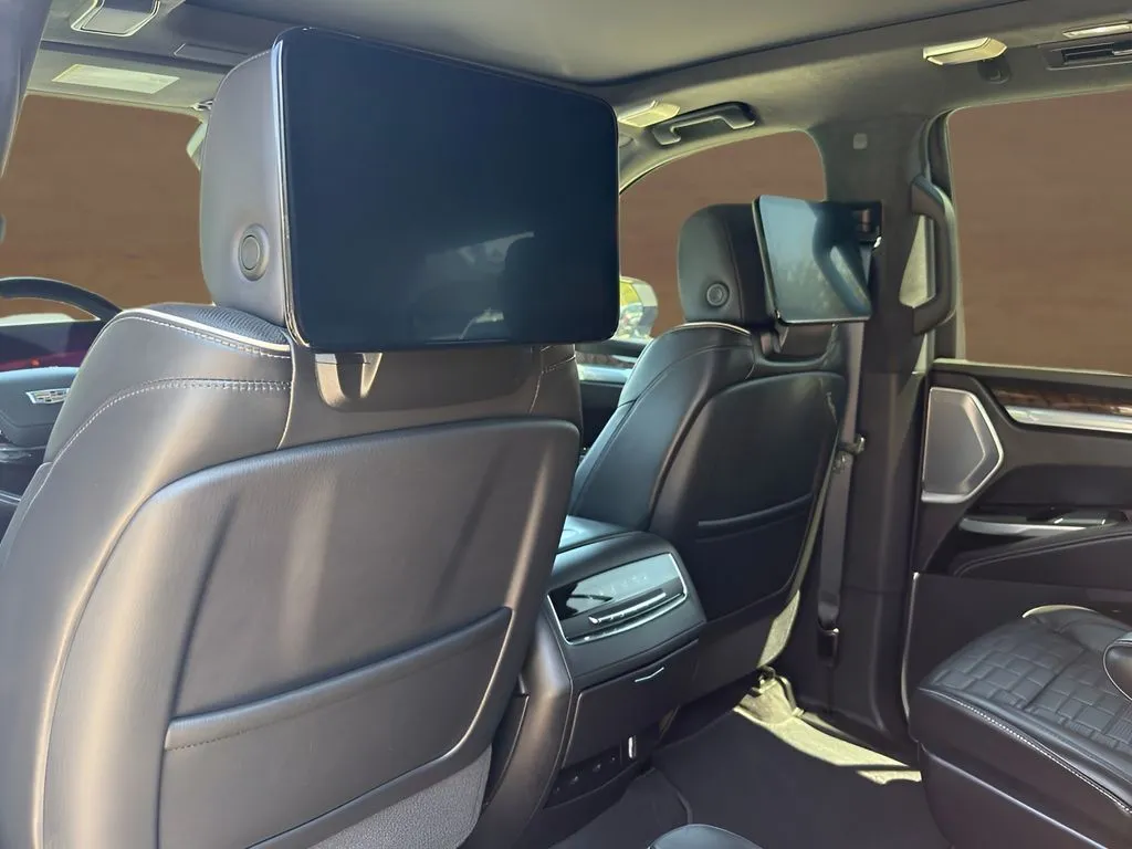 Cadillac Escalade photo 29
