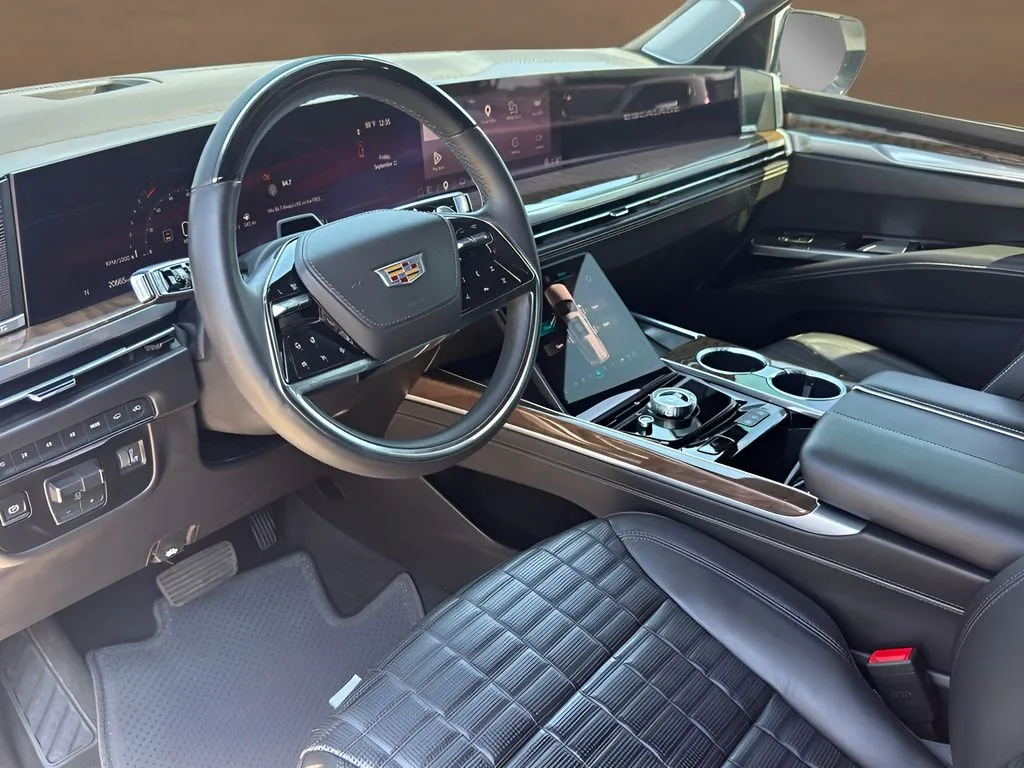 Cadillac Escalade photo 10