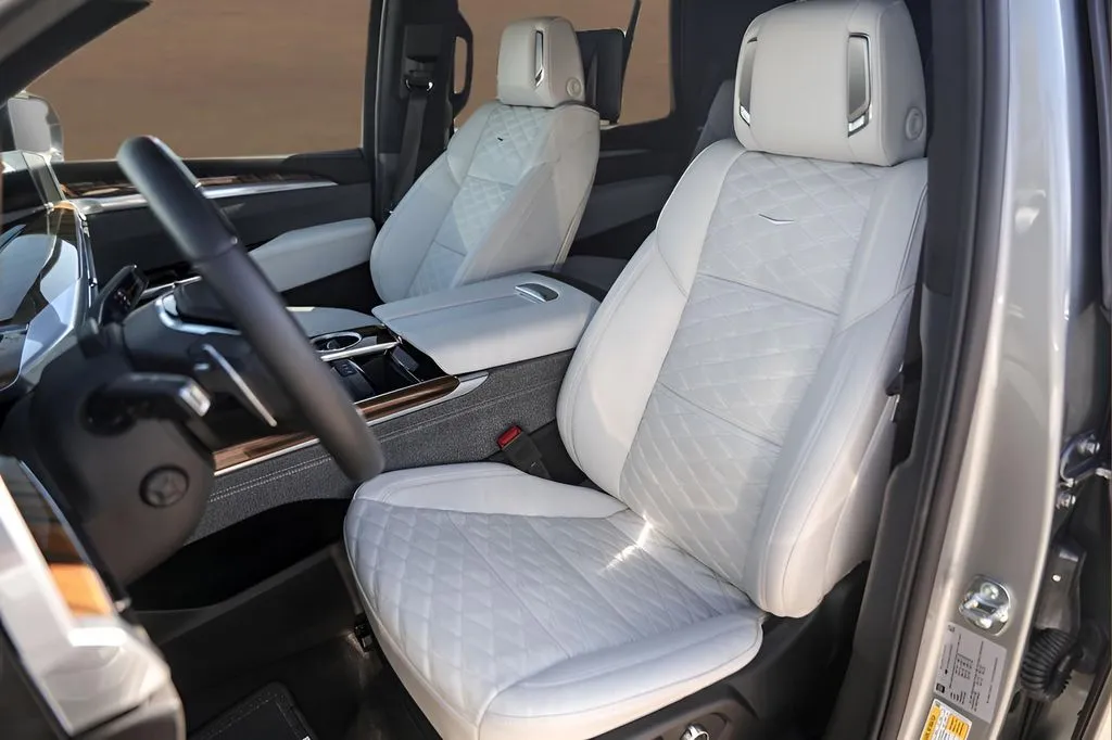 Cadillac Escalade photo 7