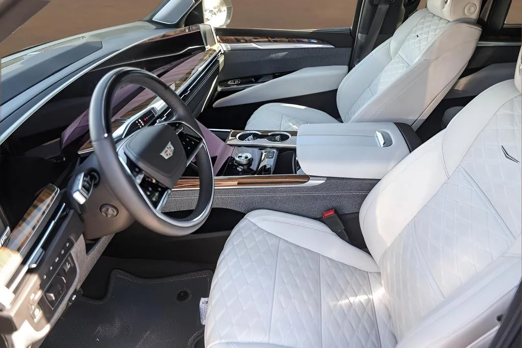 Cadillac Escalade photo 9