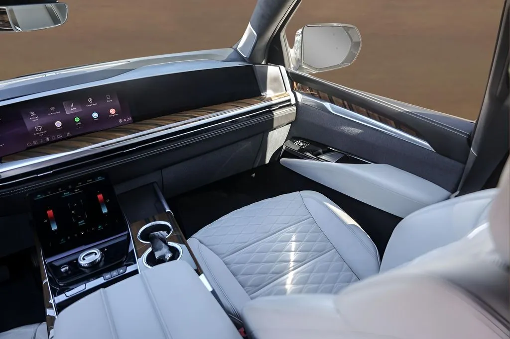 Cadillac Escalade photo 26