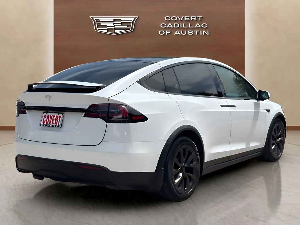 Tesla Model X photo 7