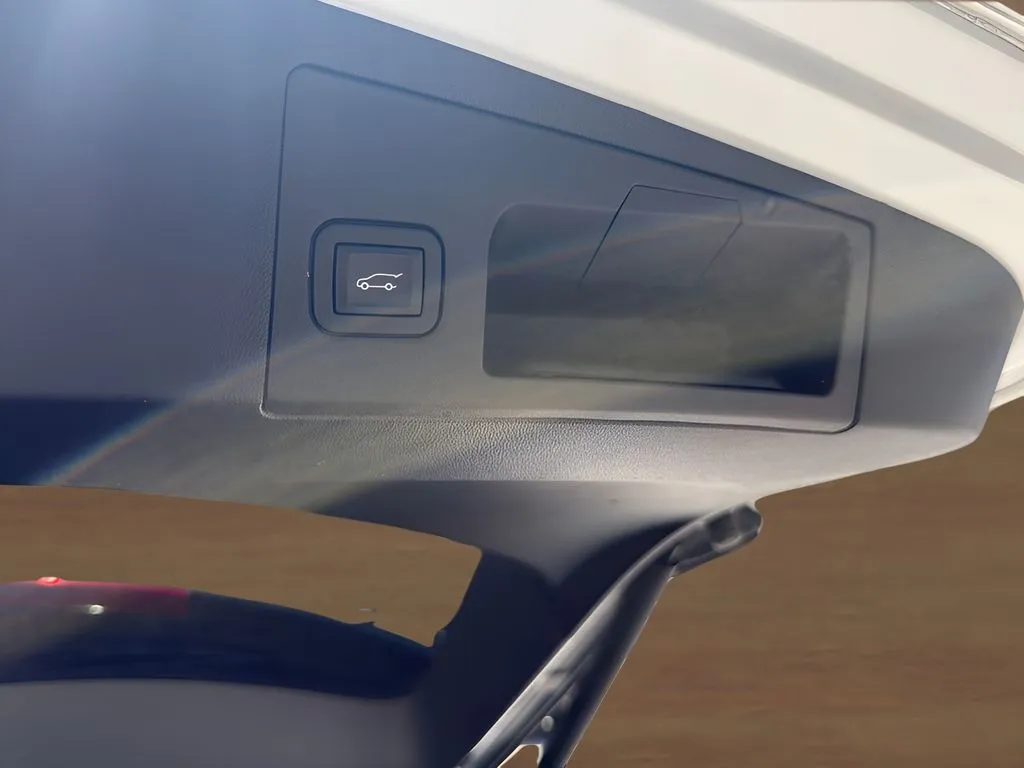 Cadillac XT5 photo 7