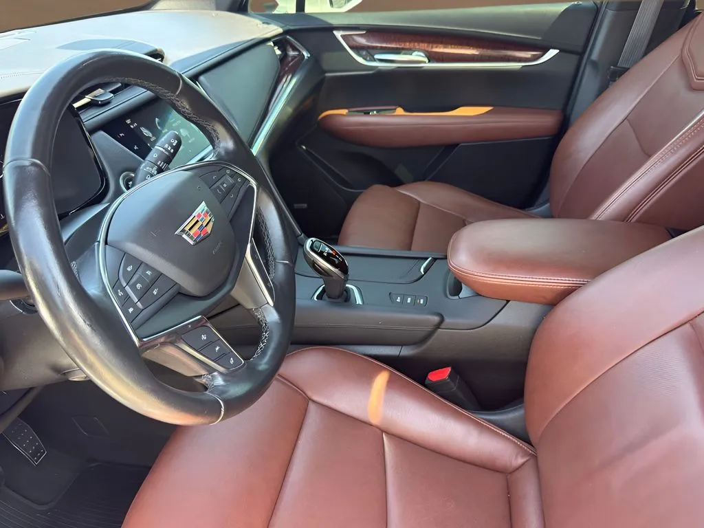 Cadillac XT5 photo 11