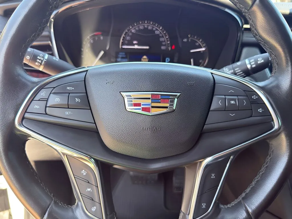Cadillac XT5 photo 21