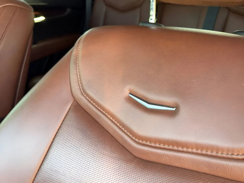 Cadillac XT5 photo 13