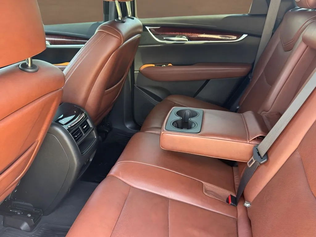 Cadillac XT5 photo 28