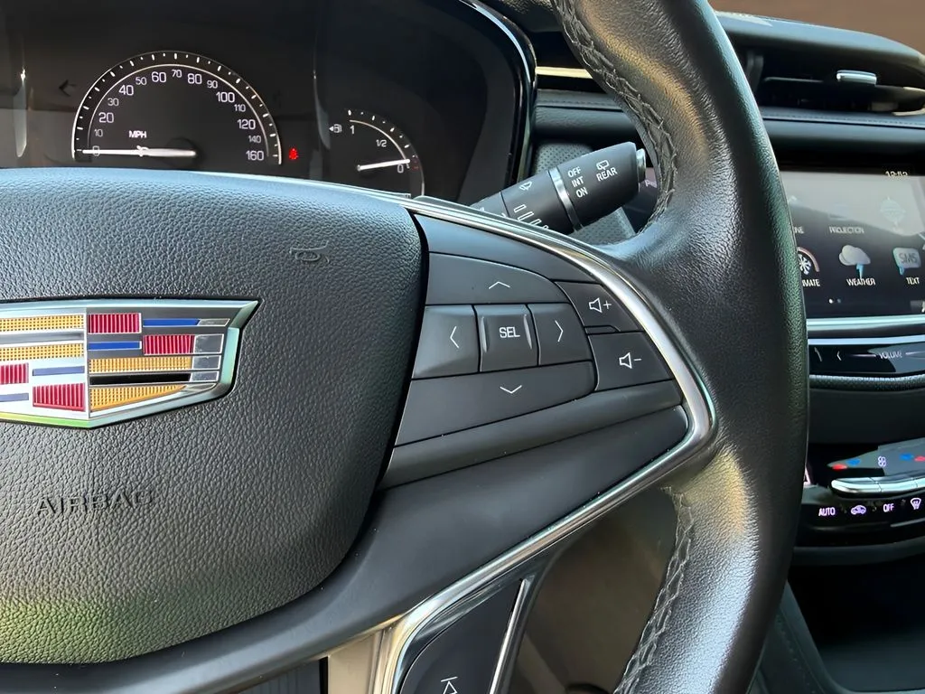 Cadillac XT5 photo 19