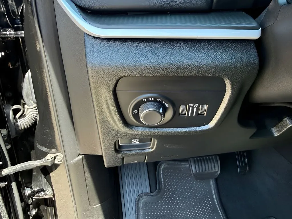 Jeep Grand Cherokee L photo 20