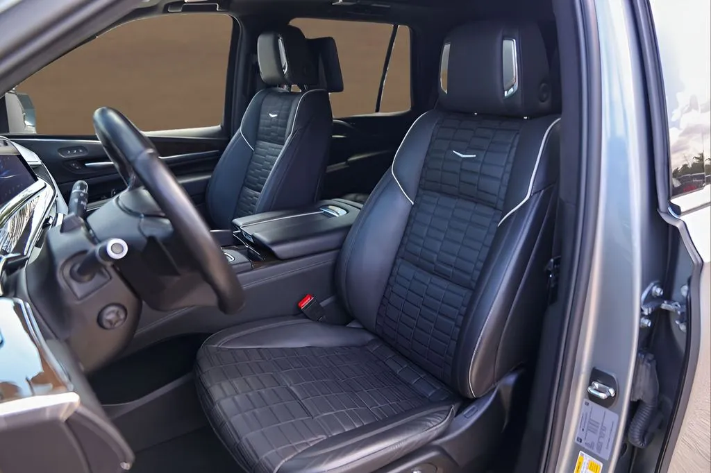 Cadillac Escalade photo 7