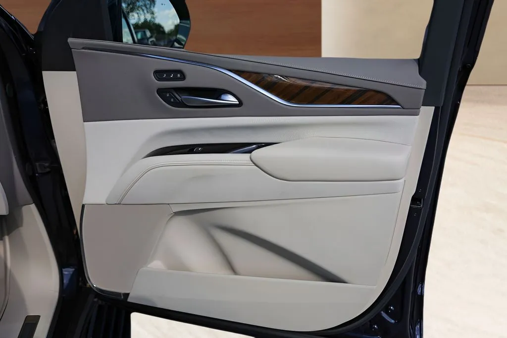 Cadillac Escalade photo 31