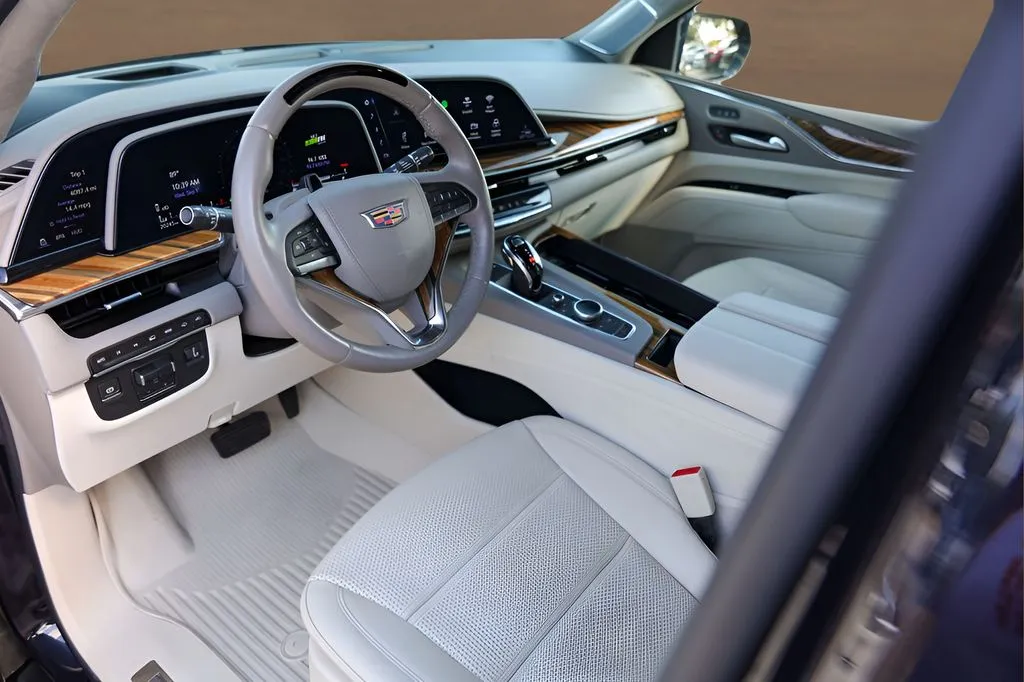 Cadillac Escalade photo 10