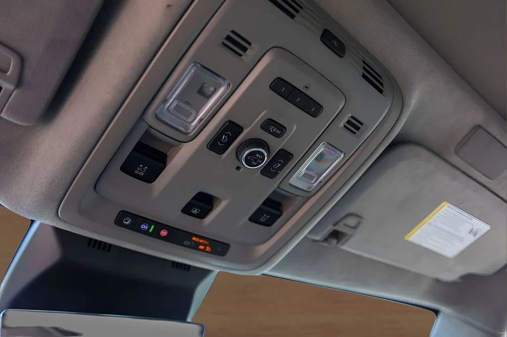 Cadillac Escalade photo 21
