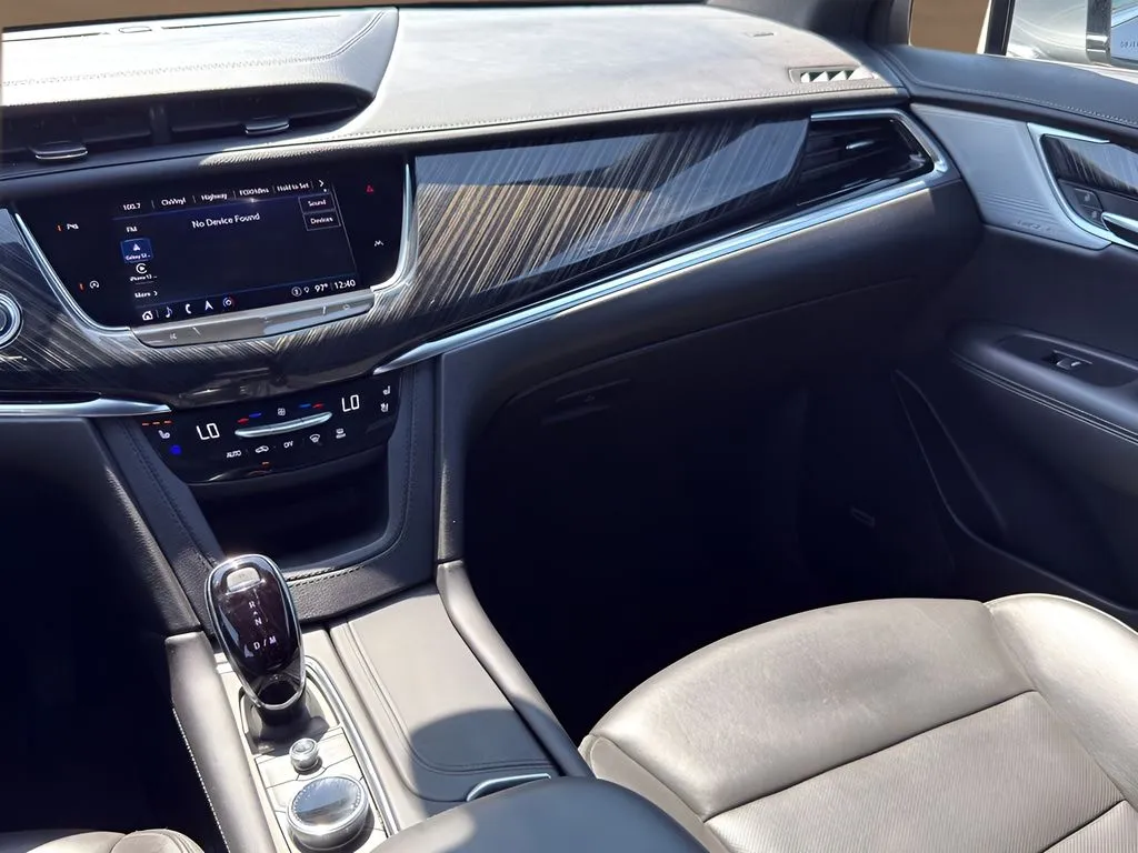 Cadillac XT6 photo 27