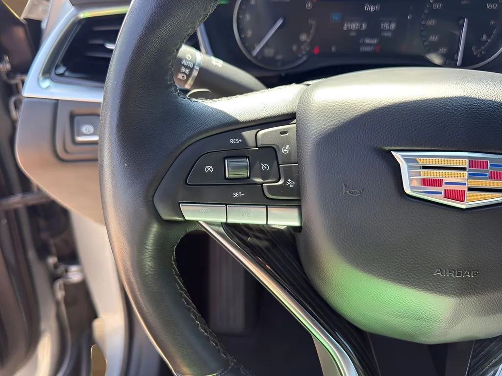 Cadillac XT6 photo 17