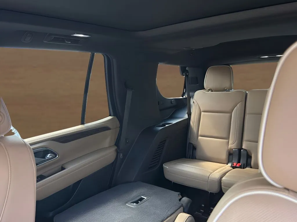 Chevrolet Tahoe photo 14