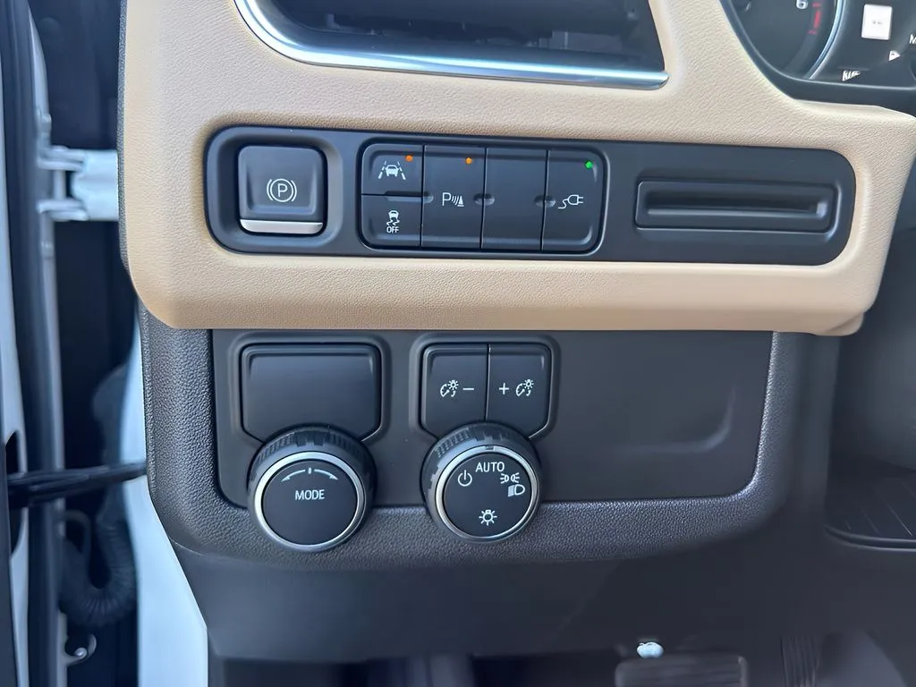 Chevrolet Tahoe photo 24