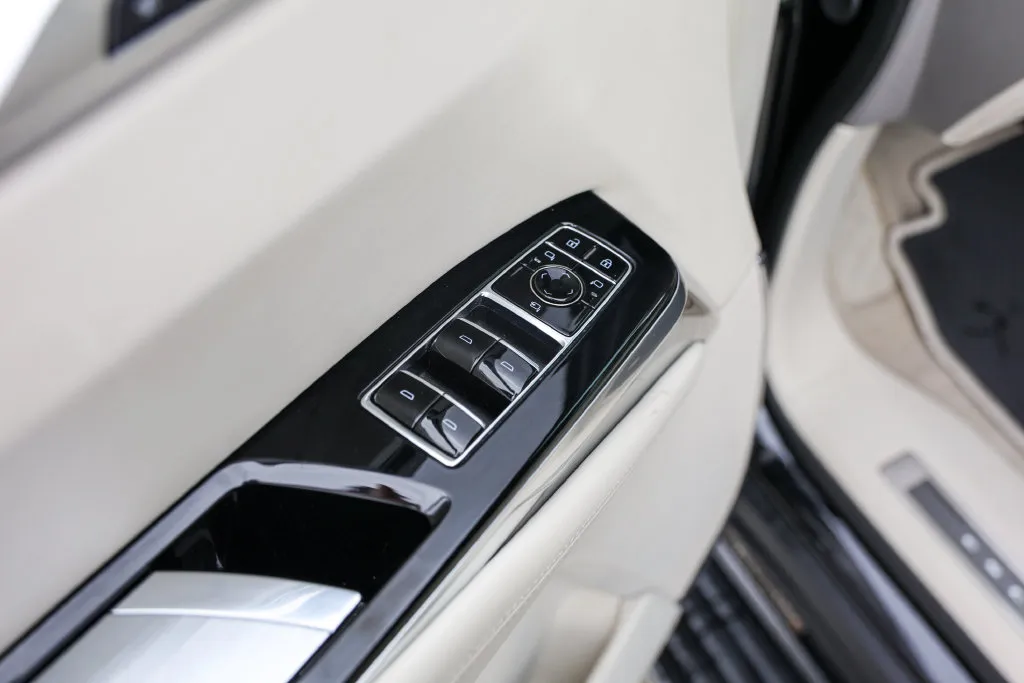 Cadillac Escalade photo 21