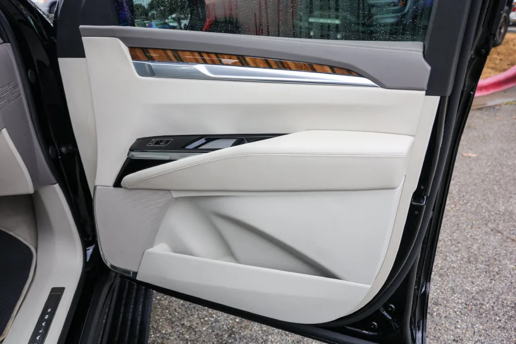Cadillac Escalade photo 29