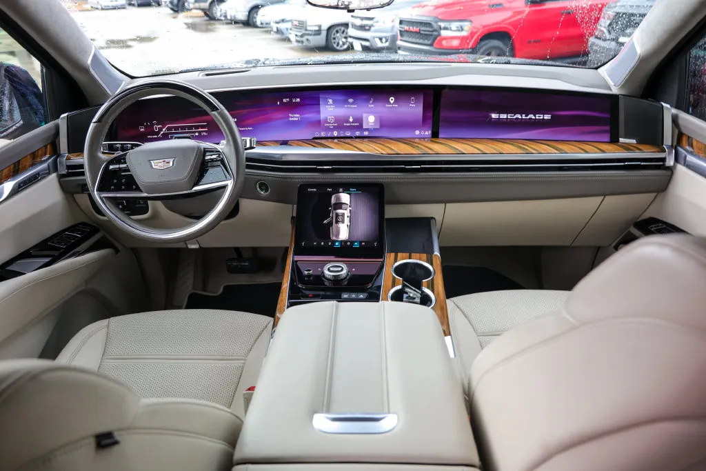 Cadillac Escalade photo 26