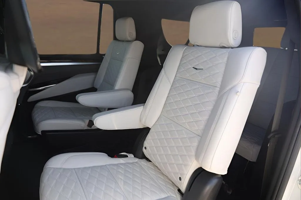 Cadillac Escalade ESV photo 25