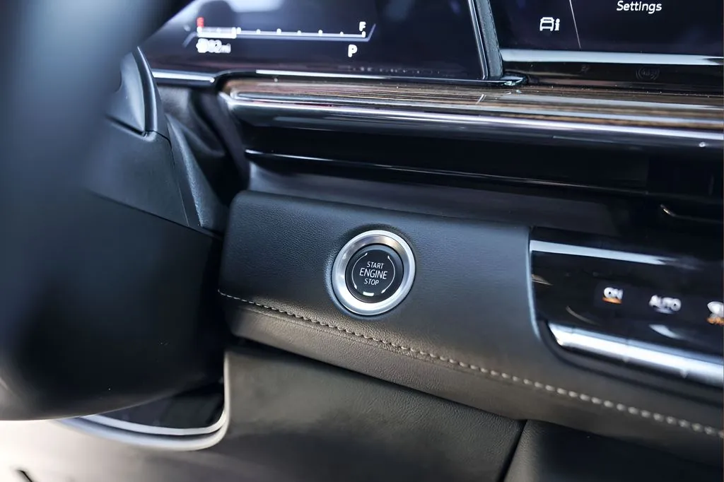 Cadillac Escalade photo 18