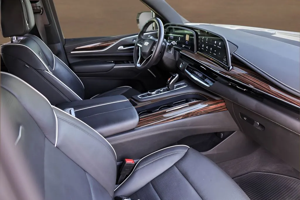 Cadillac Escalade photo 31