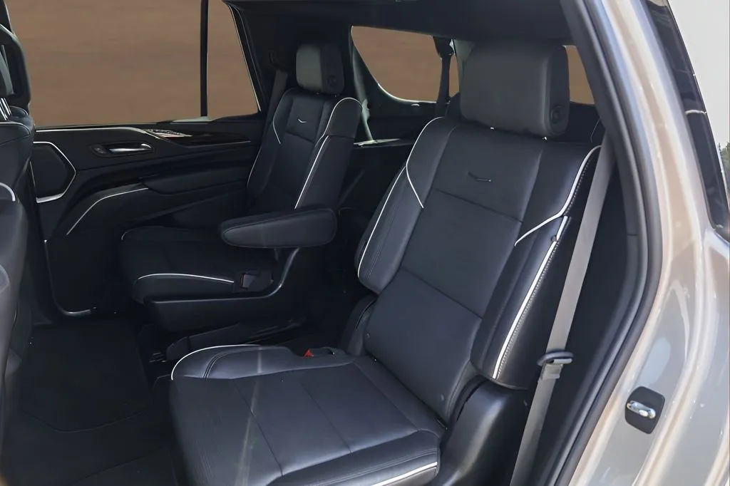 Cadillac Escalade photo 25