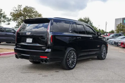 More photos of 2024 Cadillac Escalade V-Series at Covert Cadillac, TX