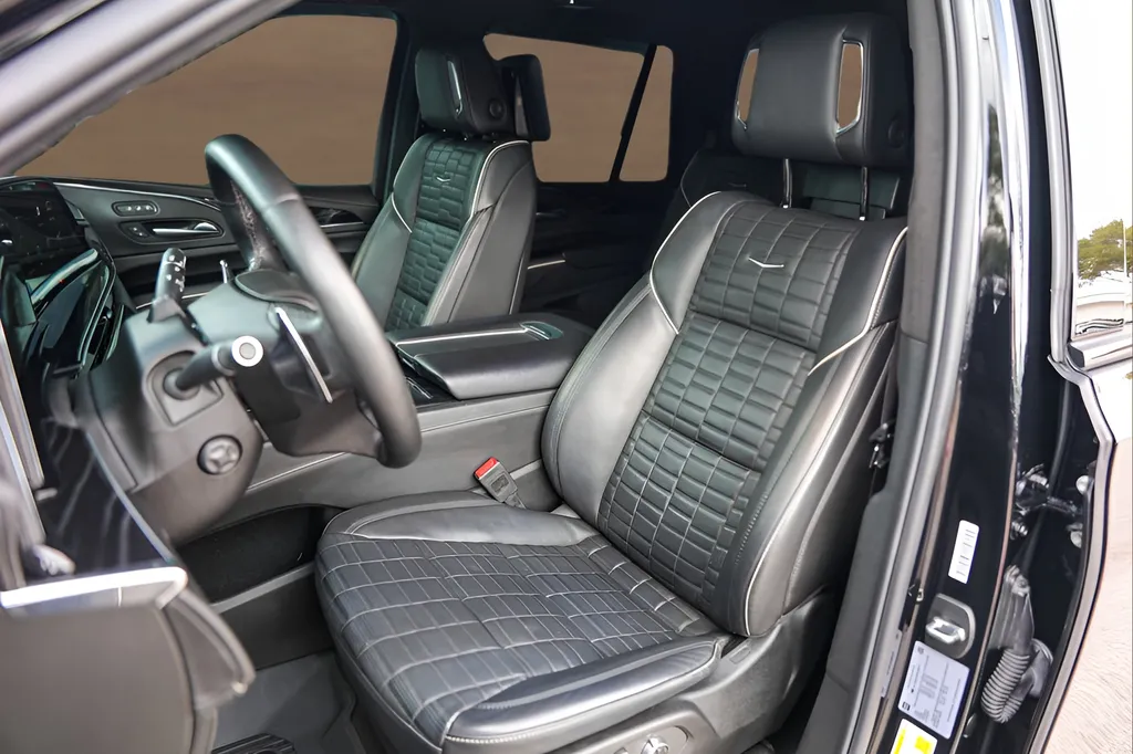 Cadillac Escalade photo 7