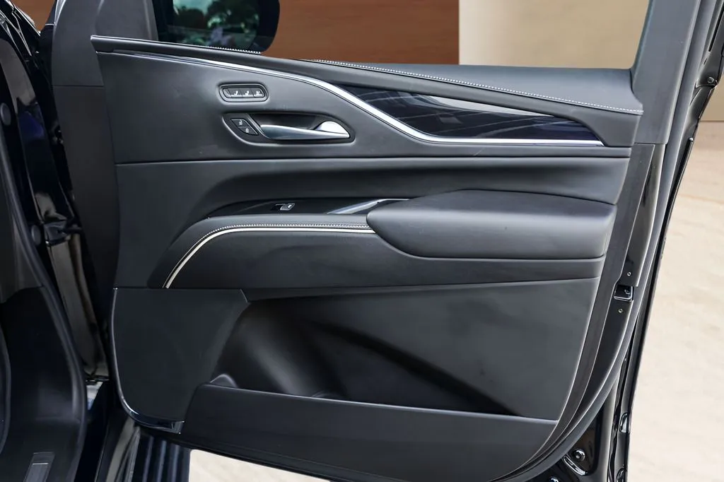 Cadillac Escalade photo 30