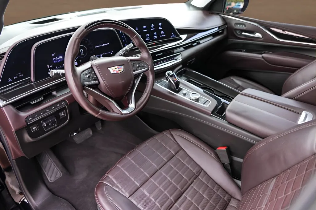 Cadillac Escalade ESV photo 10