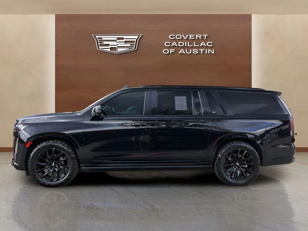 Cadillac Escalade ESV photo 2