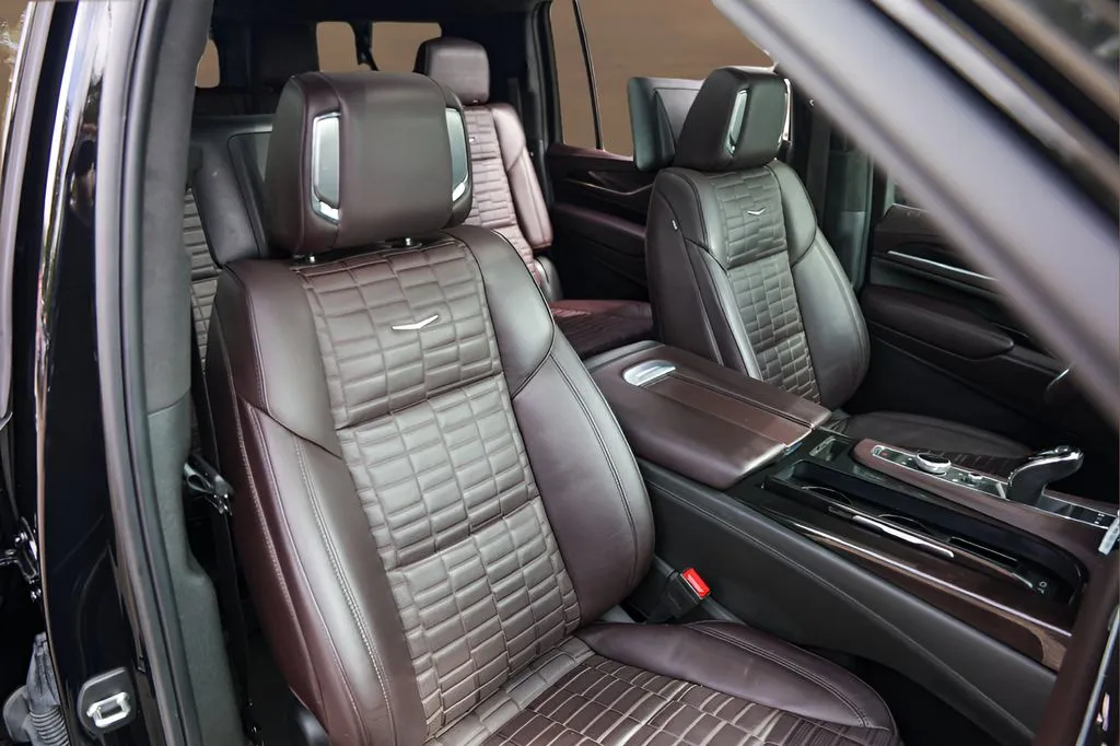 Cadillac Escalade ESV photo 33