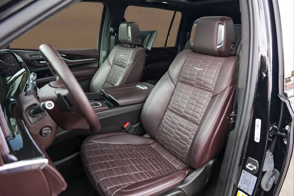 Cadillac Escalade ESV photo 7