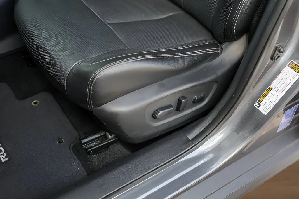 Nissan Rogue photo 8