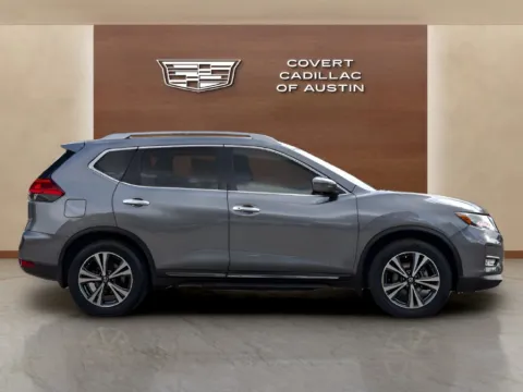 More photos of 2017 Nissan Rogue SL at Covert Cadillac, TX