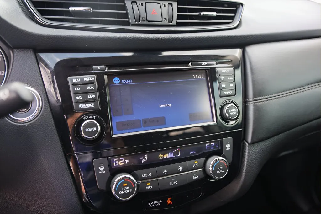 Nissan Rogue photo 16